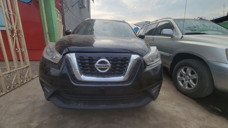 Main image of 2018 Nissan Kicks